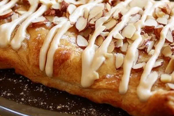 Golden Cake Chocolate Glaze