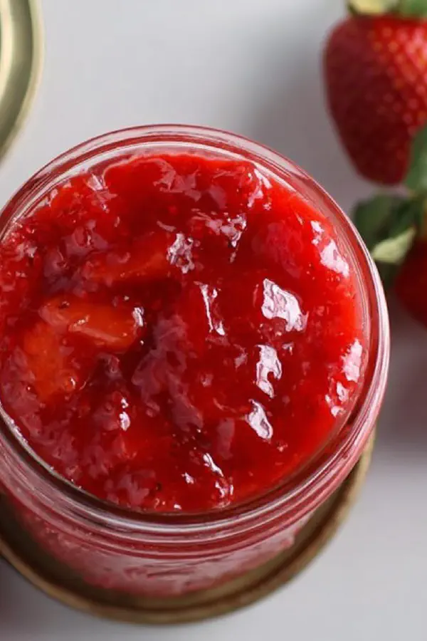 Chunky Strawberry Sauce