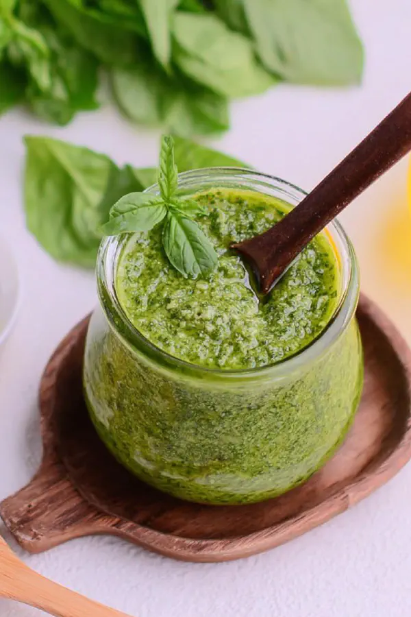 Herb Nut Pesto Twist