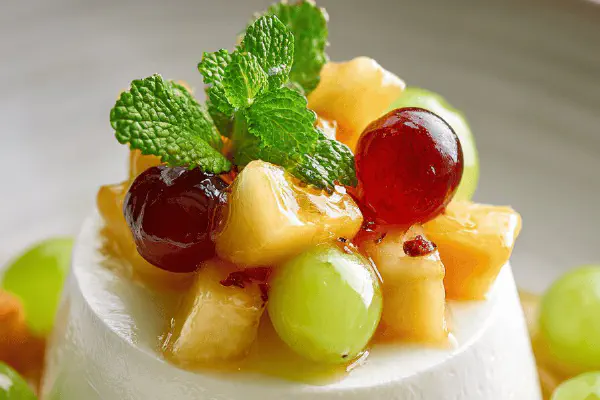 Apple Cheese Puff Braid