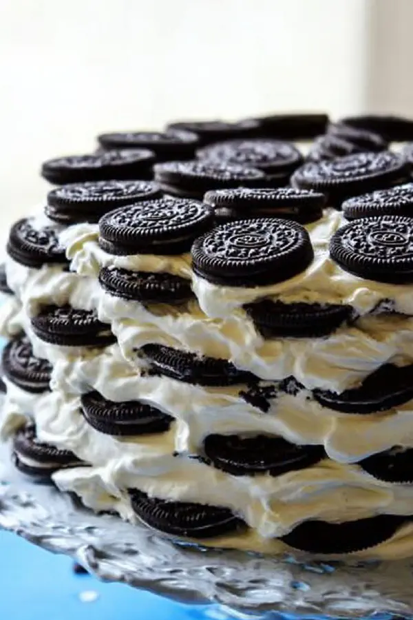 Oreo Cream Freeze Cake